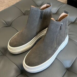J slides  waterproof sneaker boots